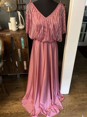 Vintage 1970s 80’s Dusty Pink Disco Party Long Maxi Dress Sheer Flutter Sleeves